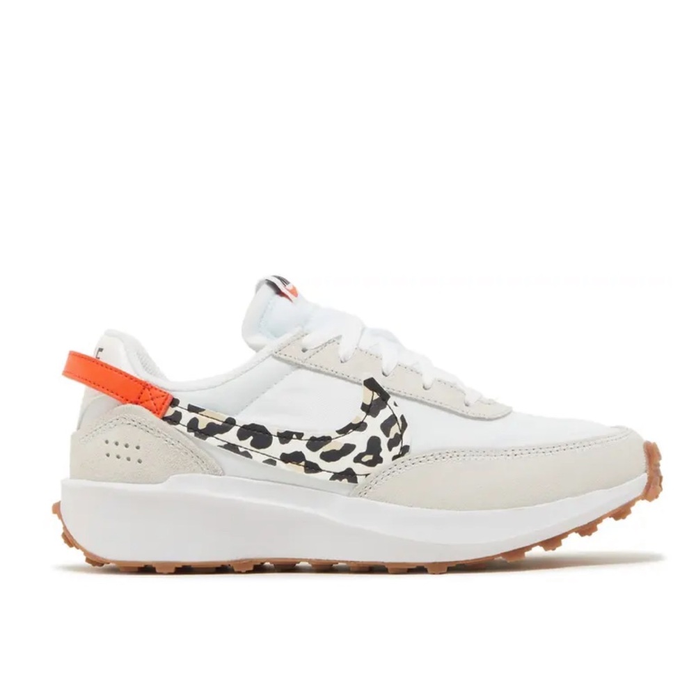 SOLD OUT ONLINE Nike waffle debut leopard/orange/white sail size 10